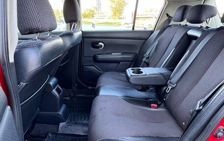 Nissan Tiida, 2011 год, 850 000 рублей, 13 фотография