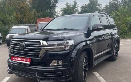 Toyota Land Cruiser 200, 2017 год, 7 600 000 рублей, 10 фотография