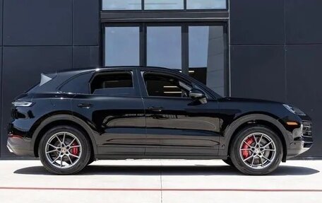 Porsche Cayenne III, 2024 год, 17 640 000 рублей, 12 фотография