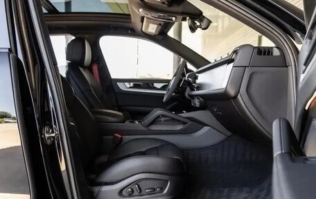 Porsche Cayenne III, 2024 год, 17 640 000 рублей, 39 фотография