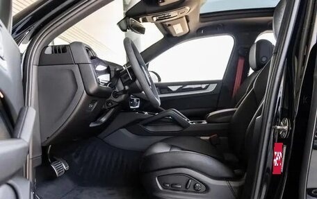 Porsche Cayenne III, 2024 год, 17 640 000 рублей, 20 фотография