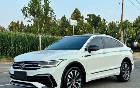 Volkswagen Tiguan II, 2022 год, 2 950 000 рублей, 1 фотография