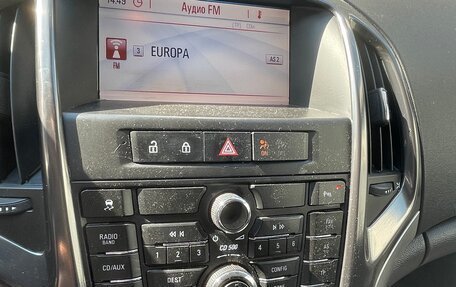 Opel Astra J, 2011 год, 560 000 рублей, 11 фотография