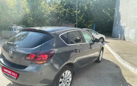 Opel Astra J, 2011 год, 560 000 рублей, 4 фотография