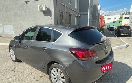 Opel Astra J, 2011 год, 560 000 рублей, 6 фотография