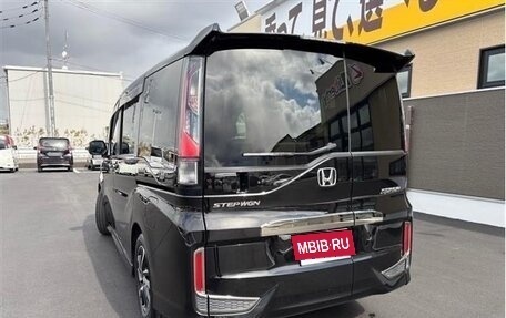 Honda Stepwgn IV, 2019 год, 1 500 000 рублей, 5 фотография