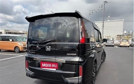 Honda Stepwgn IV, 2019 год, 1 500 000 рублей, 3 фотография