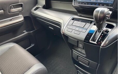 Honda Stepwgn IV, 2019 год, 1 500 000 рублей, 13 фотография