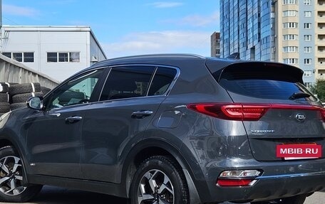 KIA Sportage IV рестайлинг, 2020 год, 1 979 000 рублей, 4 фотография