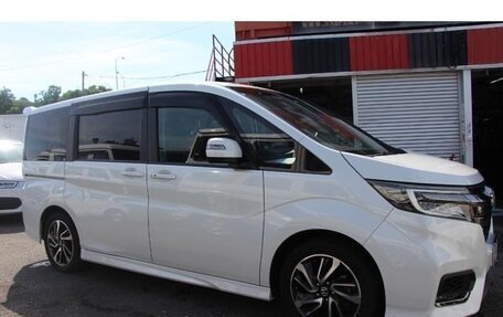 Honda Stepwgn IV, 2018 год, 1 580 000 рублей, 4 фотография