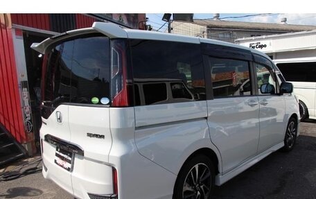 Honda Stepwgn IV, 2018 год, 1 580 000 рублей, 7 фотография