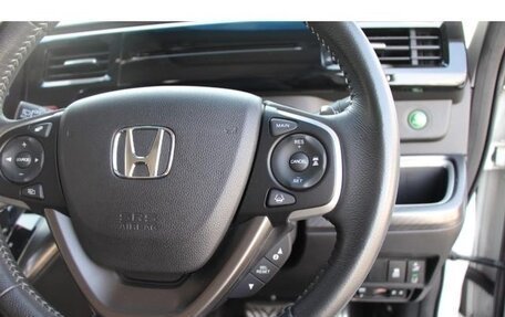 Honda Stepwgn IV, 2018 год, 1 580 000 рублей, 12 фотография