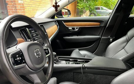 Volvo S90 II рестайлинг, 2020 год, 3 500 000 рублей, 22 фотография