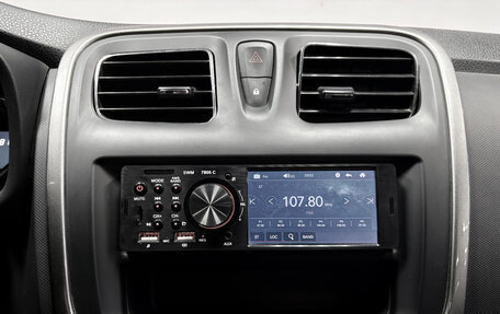 Renault Logan II, 2016 год, 608 540 рублей, 12 фотография