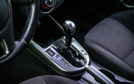 KIA Cerato III, 2010 год, 1 000 000 рублей, 19 фотография