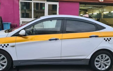 Hyundai Solaris II рестайлинг, 2016 год, 520 000 рублей, 2 фотография