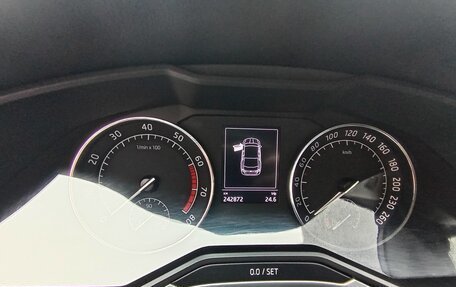 Skoda Superb III рестайлинг, 2016 год, 1 300 000 рублей, 6 фотография