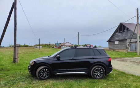 Volkswagen Tiguan II, 2019 год, 2 900 000 рублей, 3 фотография