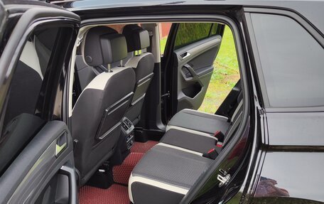 Volkswagen Tiguan II, 2019 год, 2 900 000 рублей, 13 фотография