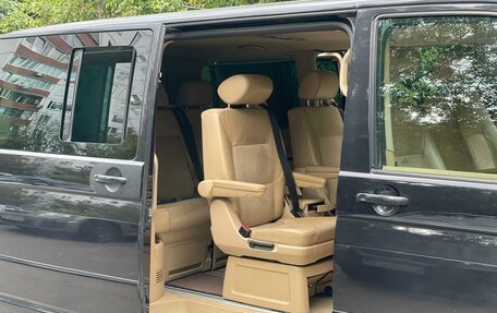 Volkswagen Multivan T5, 2005 год, 1 230 000 рублей, 7 фотография