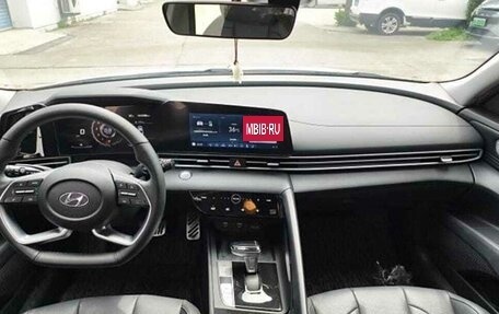 Hyundai Elantra, 2022 год, 1 500 000 рублей, 6 фотография
