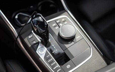 BMW 3 серия, 2019 год, 3 200 000 рублей, 11 фотография