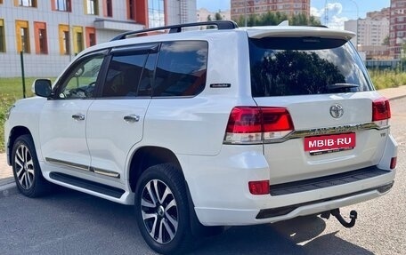 Toyota Land Cruiser 200, 2015 год, 4 800 000 рублей, 6 фотография