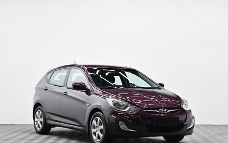 Hyundai Solaris II рестайлинг, 2012 год, 825 000 рублей, 2 фотография
