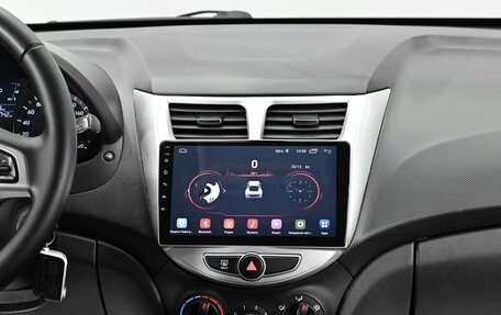 Hyundai Solaris II рестайлинг, 2012 год, 825 000 рублей, 9 фотография