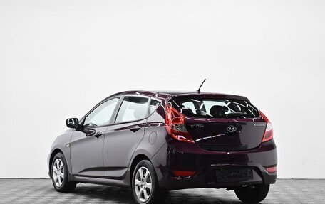 Hyundai Solaris II рестайлинг, 2012 год, 825 000 рублей, 3 фотография