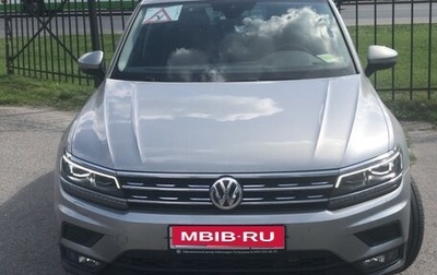 Volkswagen Tiguan II, 2019 год, 1 850 000 рублей, 1 фотография