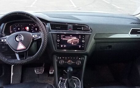 Volkswagen Tiguan II, 2019 год, 1 850 000 рублей, 4 фотография