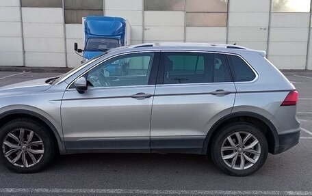 Volkswagen Tiguan II, 2019 год, 1 850 000 рублей, 3 фотография