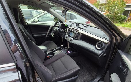 Toyota RAV4, 2015 год, 1 900 000 рублей, 8 фотография