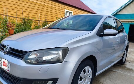 Volkswagen Polo VI (EU Market), 2011 год, 720 000 рублей, 2 фотография