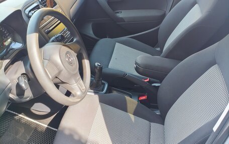 Volkswagen Polo VI (EU Market), 2011 год, 720 000 рублей, 8 фотография