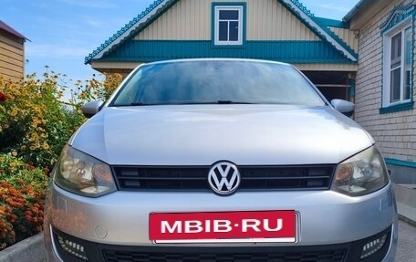 Volkswagen Polo VI (EU Market), 2011 год, 720 000 рублей, 3 фотография