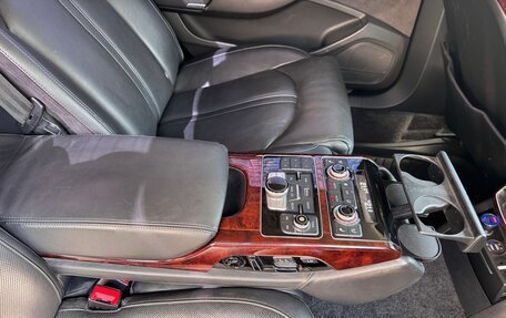 Audi A8, 2011 год, 1 950 000 рублей, 17 фотография