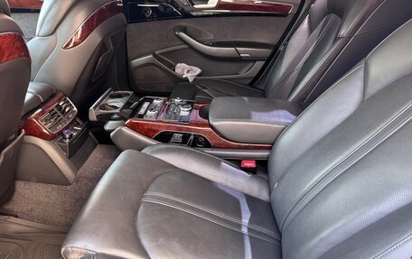 Audi A8, 2011 год, 1 950 000 рублей, 23 фотография