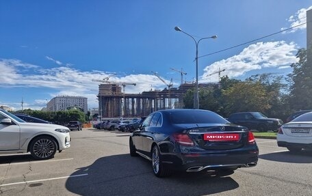 Mercedes-Benz E-Класс, 2017 год, 3 280 000 рублей, 4 фотография