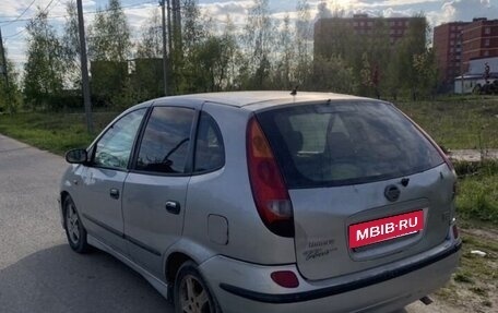 Nissan Almera Tino i, 2001 год, 155 000 рублей, 3 фотография