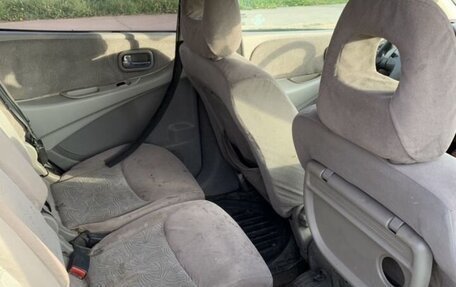 Nissan Almera Tino i, 2001 год, 155 000 рублей, 6 фотография