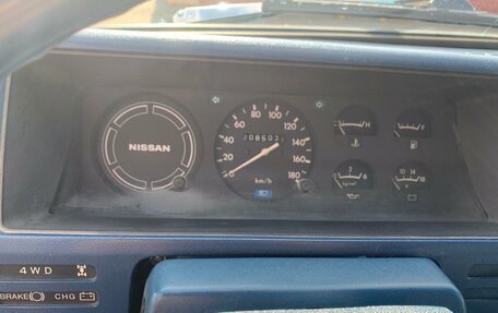 Nissan Patrol, 1992 год, 450 000 рублей, 12 фотография