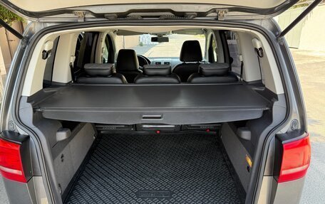 Volkswagen Touran III, 2012 год, 1 300 000 рублей, 11 фотография