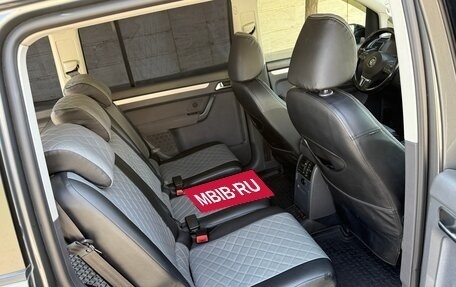 Volkswagen Touran III, 2012 год, 1 300 000 рублей, 12 фотография