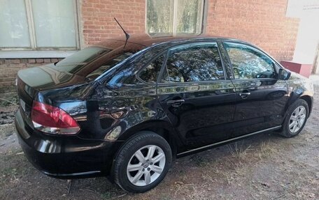 Volkswagen Polo VI (EU Market), 2013 год, 850 000 рублей, 2 фотография