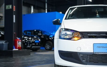 Volkswagen Polo VI (EU Market), 2011 год, 480 000 рублей, 39 фотография