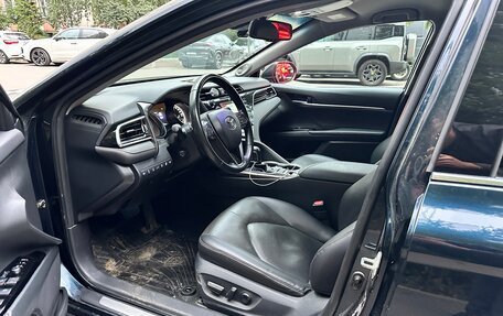 Toyota Camry, 2018 год, 3 150 000 рублей, 5 фотография