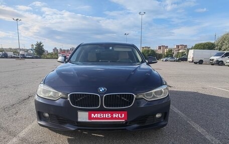 BMW 3 серия, 2015 год, 1 800 000 рублей, 3 фотография