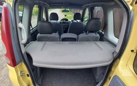 Toyota FunCargo, 2000 год, 400 000 рублей, 16 фотография